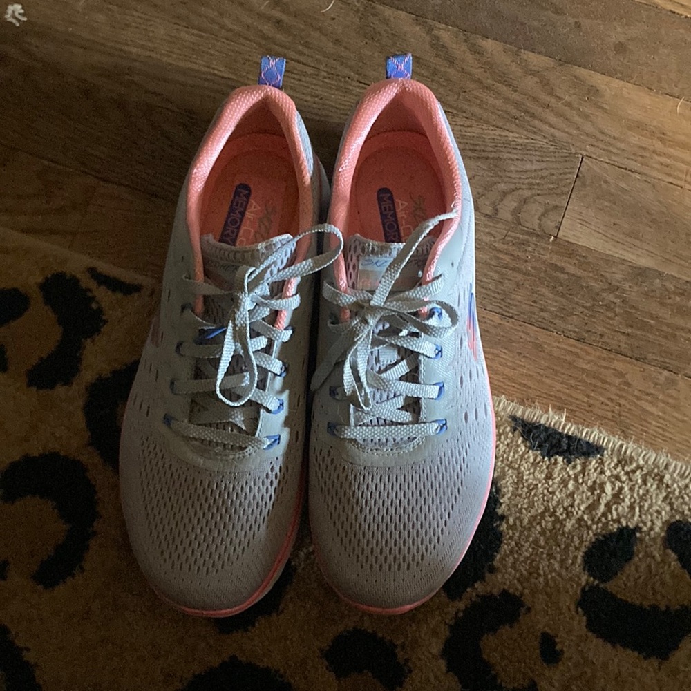 Skechers Glide Step shoes